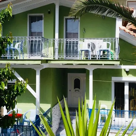 Дом отдыха Nadia's House